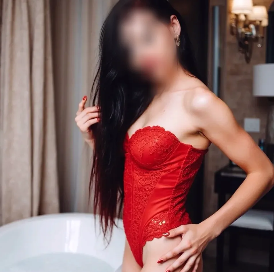 Alina, 35