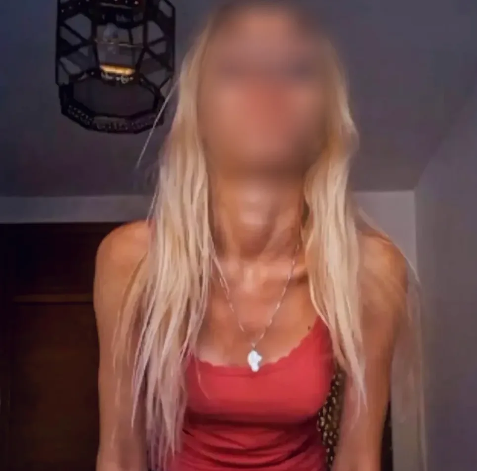 Annika, 35