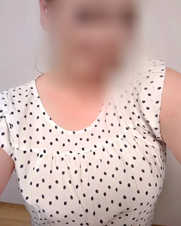 Fiona, 21
