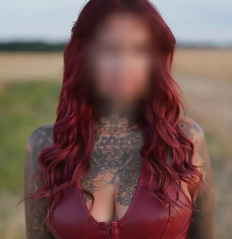 Juliane, 37