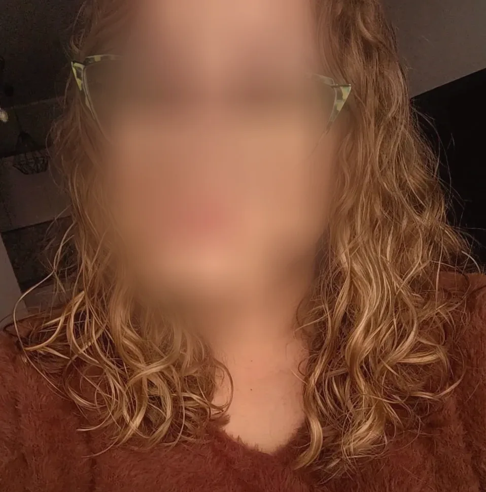 Melanie, 29